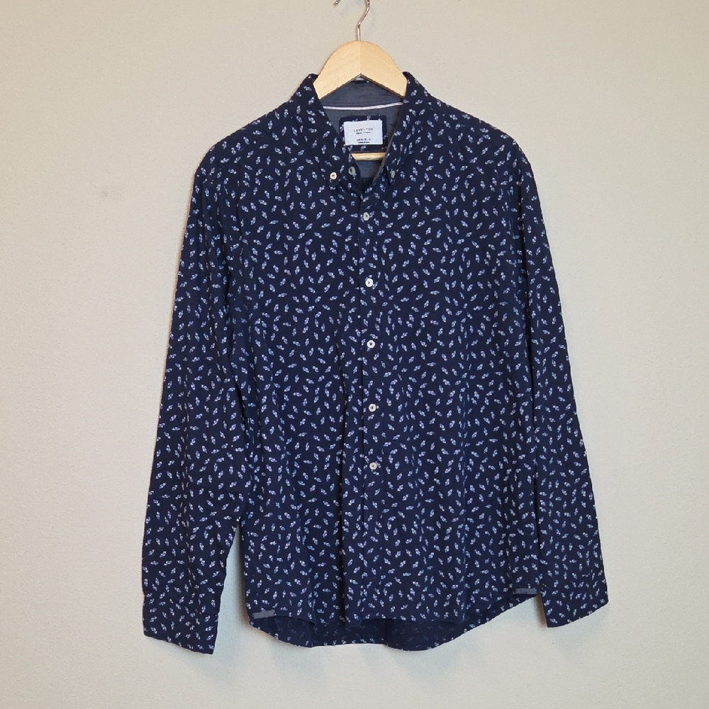 Level Ten Men's Navy All Over Feather Patterned‎ Button-Down Shirt